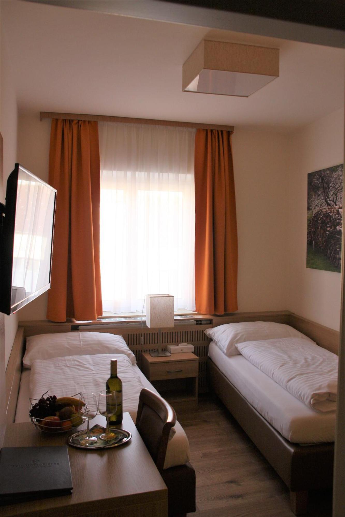 Weinhotel Rieder Poysdorf Dış mekan fotoğraf
