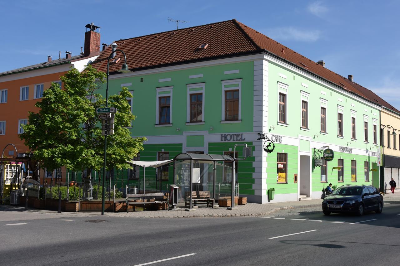 Weinhotel Rieder Poysdorf Dış mekan fotoğraf