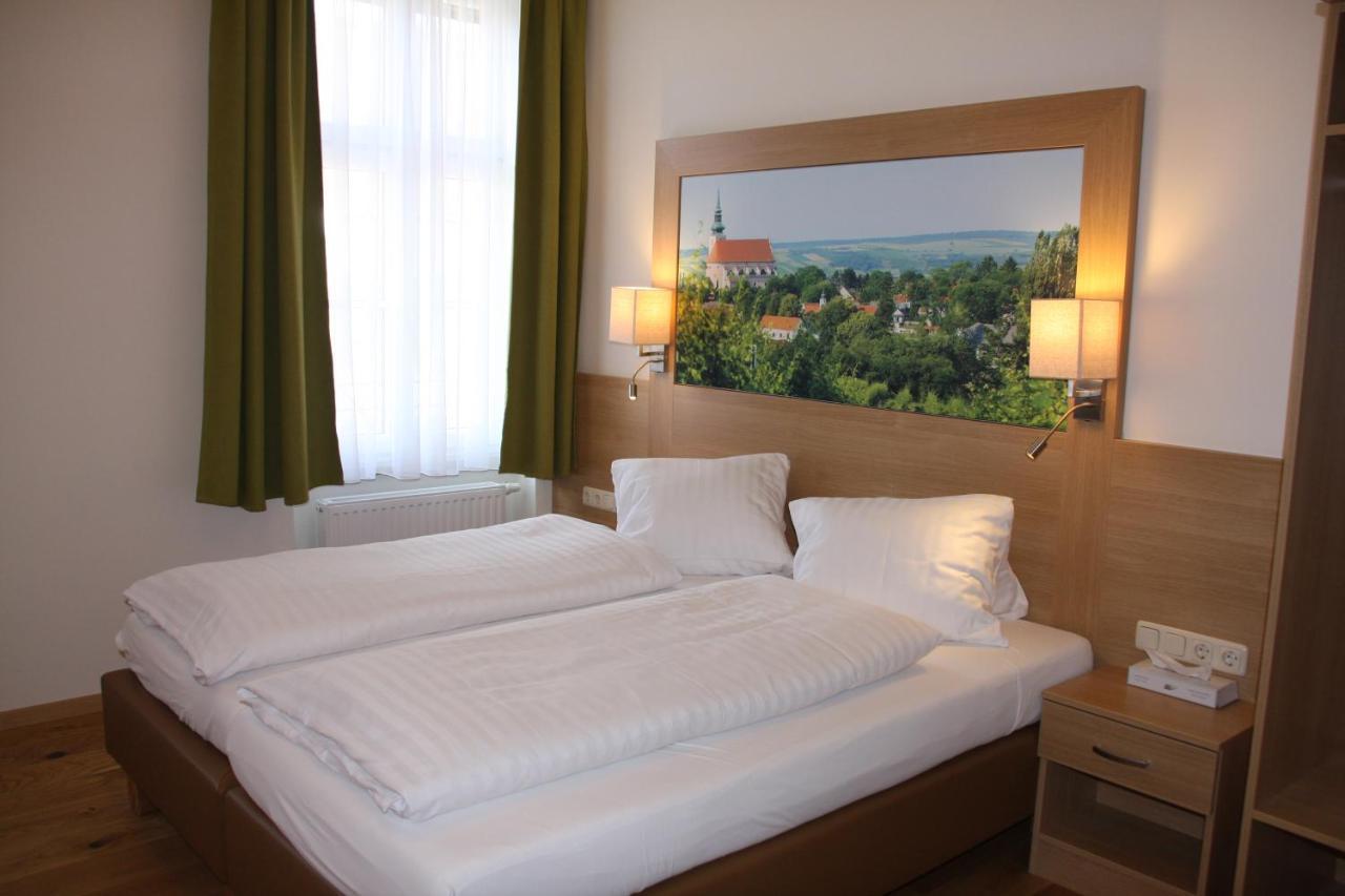 Weinhotel Rieder Poysdorf Dış mekan fotoğraf