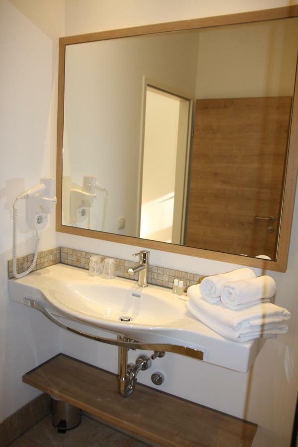 Weinhotel Rieder Poysdorf Dış mekan fotoğraf